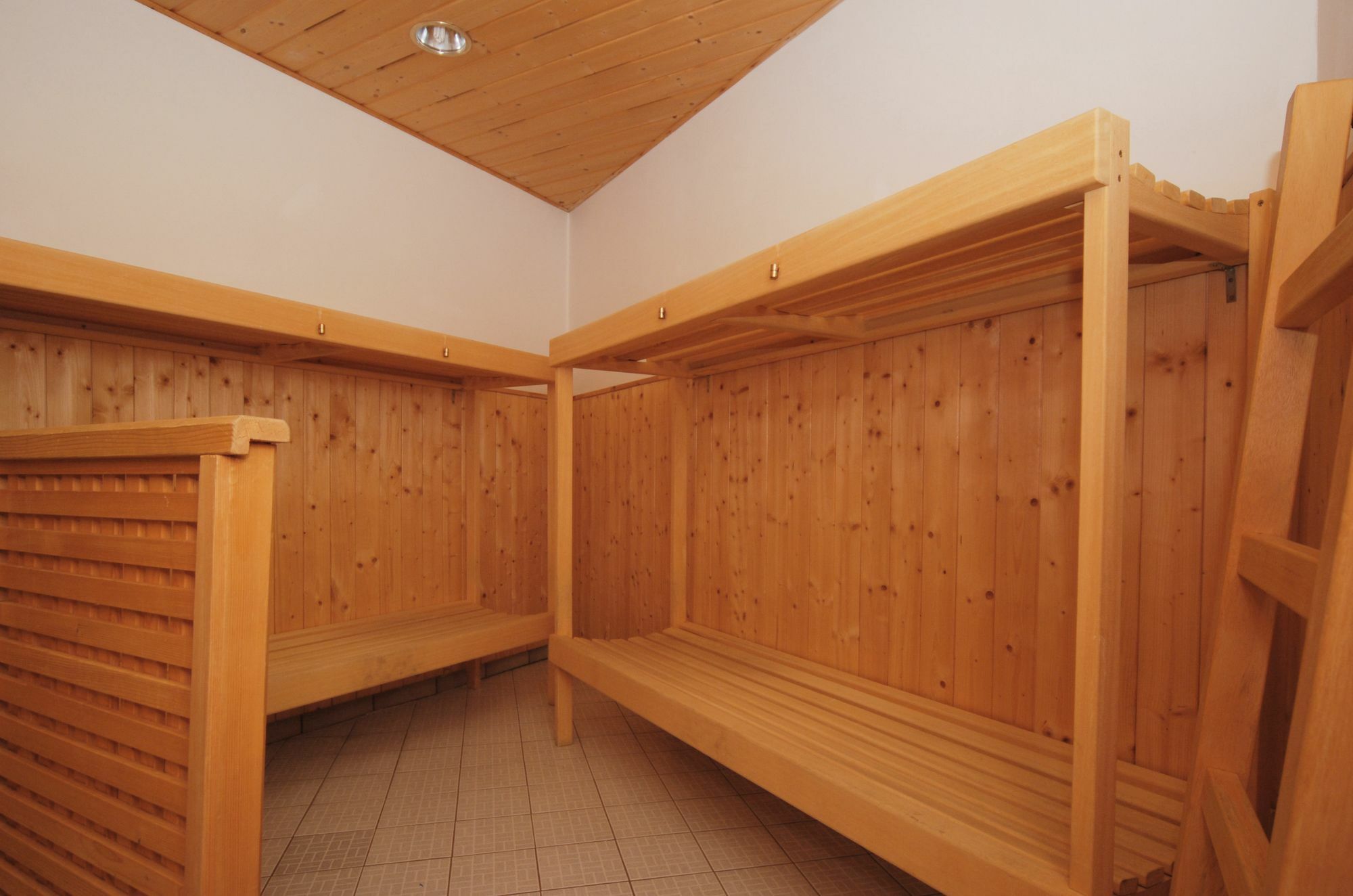 Sport Hotel Pampeago Тезеро Екстериор снимка